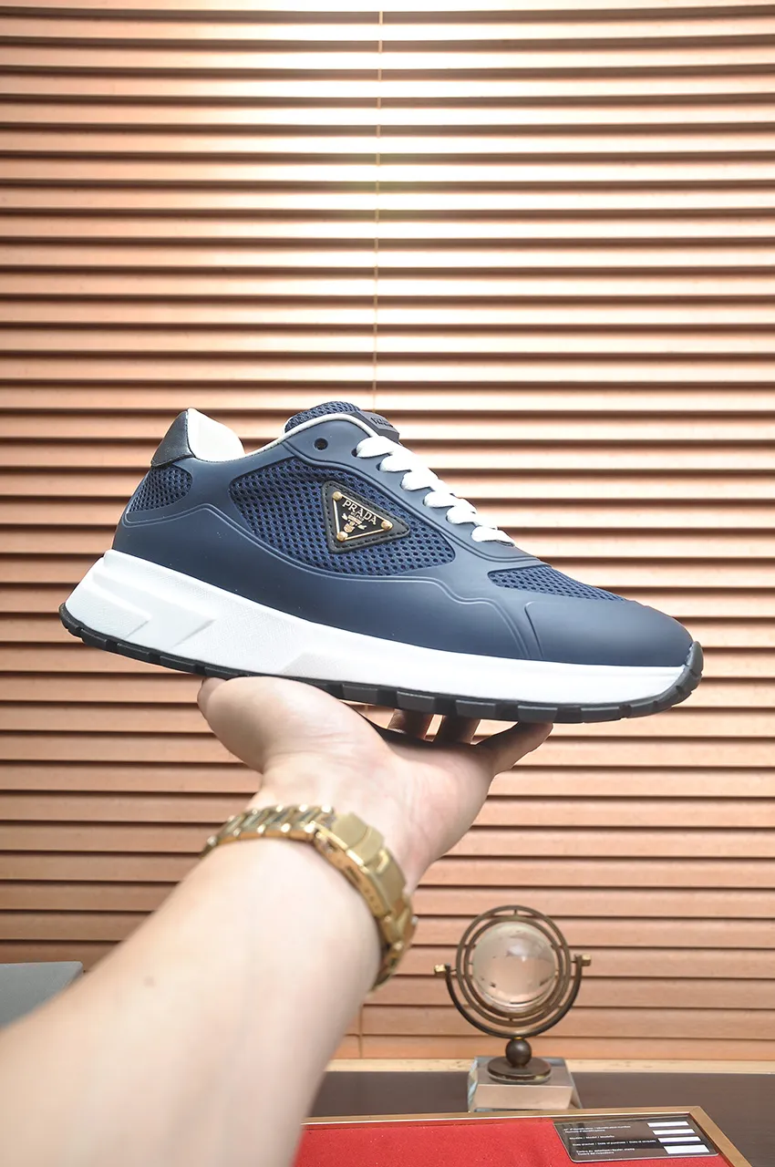 Men's shoes 💰580💶 [PRADA] Top original items, new seasonal styles, high-quality original items, top-grade high-mercerized cowhide combined with original breathable fabric + imported glue, imported stretch fabric inside with original cowhide feet, original thick outsole! Quality guaranteed! Code 38-45 (45 customized)